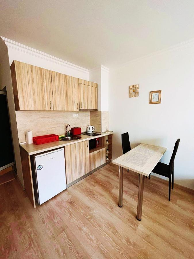 Lovely Studio Apartment On The Beach Burgas City Exterior foto
